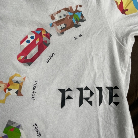 Disney x Uniqlo Friends Child T-Shirt - Picture 3 of 5